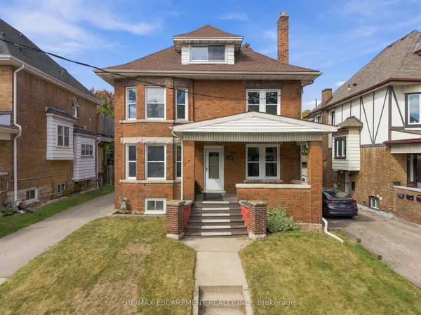 100 Balsam Avenue S — photo 2