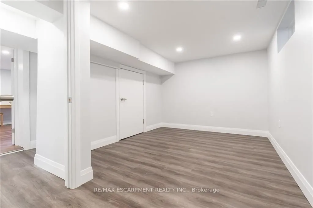 58 Sandalwood Avenue — photo 39