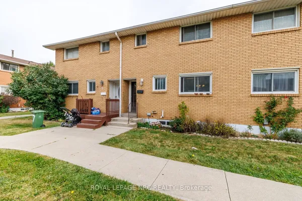 161 Berkindale Drive, Unit 8 — photo 2