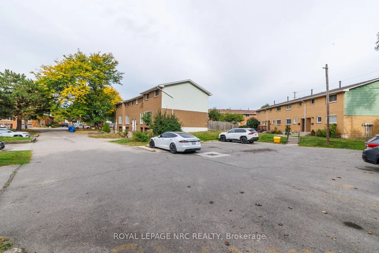 161 Berkindale Drive, Unit 8 — photo 13