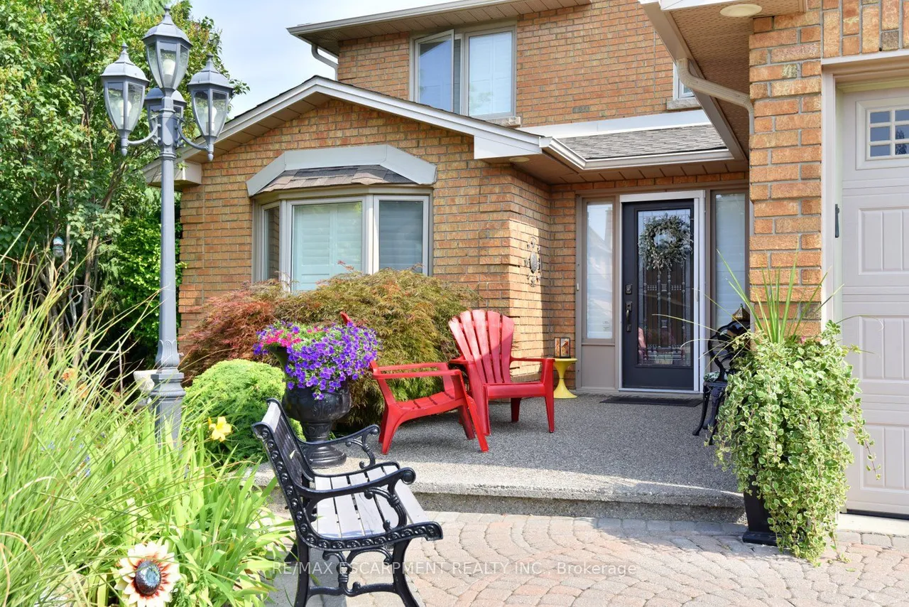 36 Tommar Place — photo 3