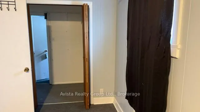 1202 Gore Street W — photo 3