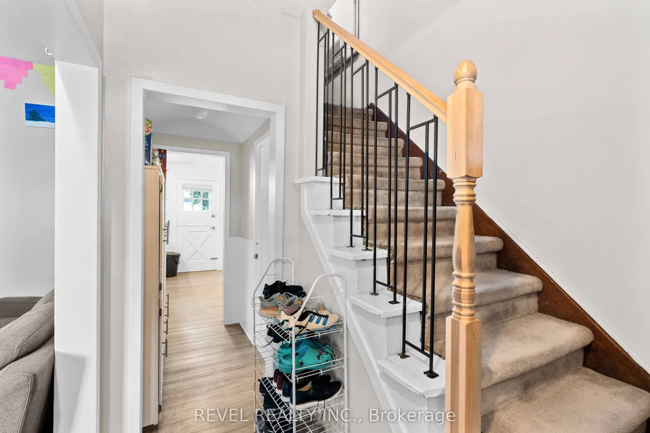 33 Cline Avenue N — photo 3