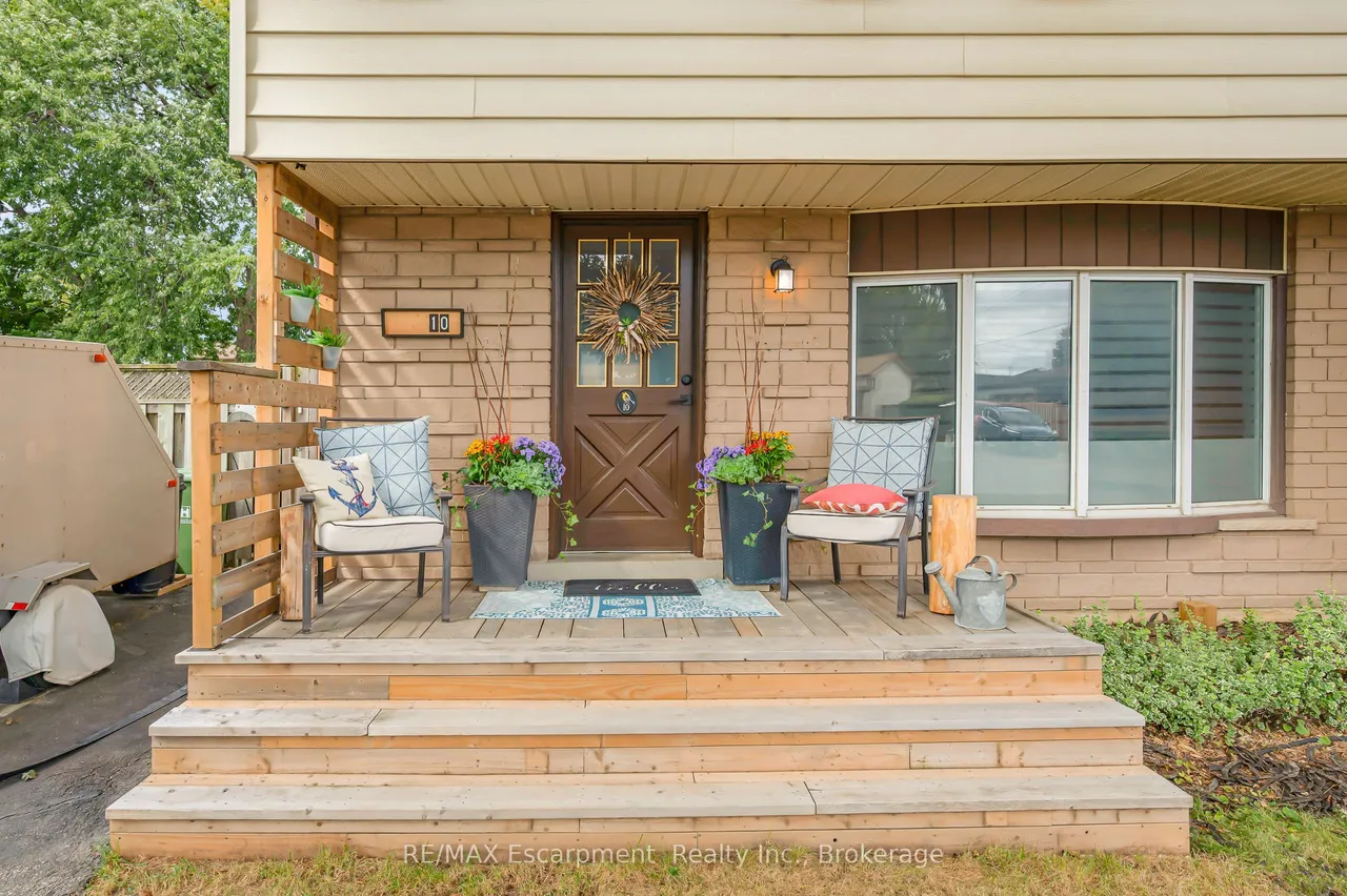 10 Goldfinch Road — photo 3