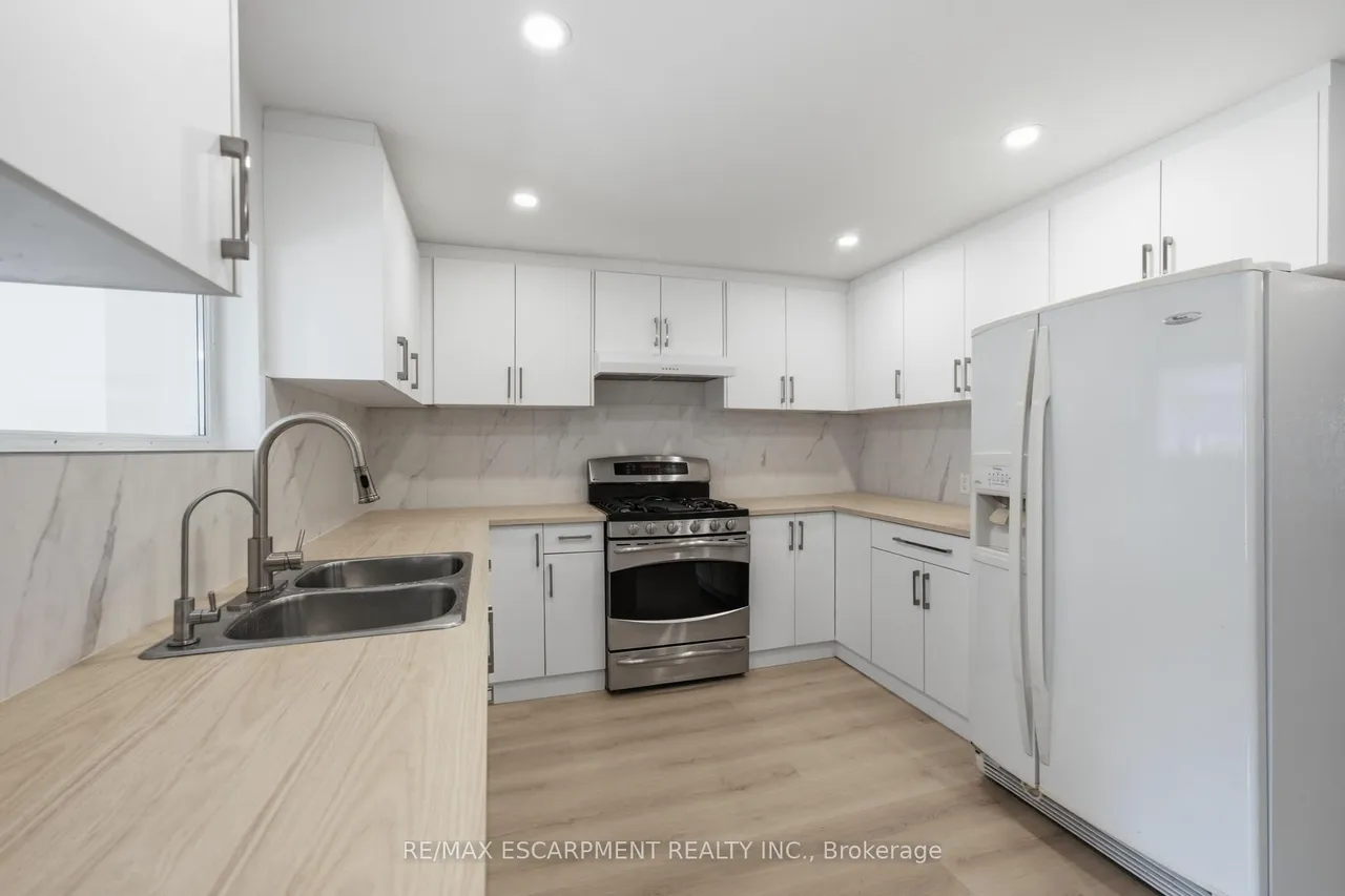 1062 Cannon Street E — photo 3