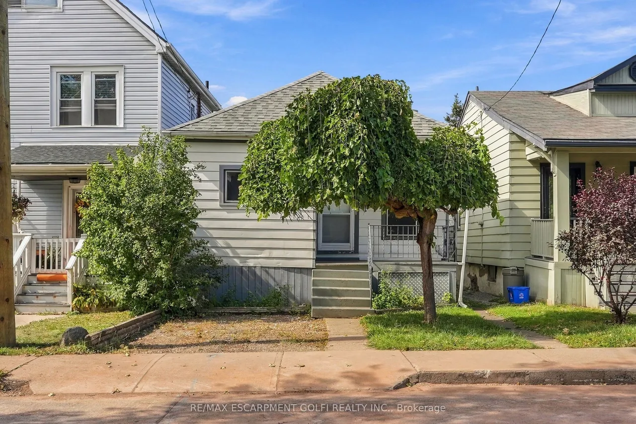 77 Province Street N