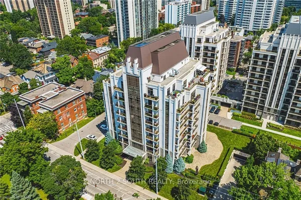 90 Charlton Avenue W, Unit 605 — photo 2