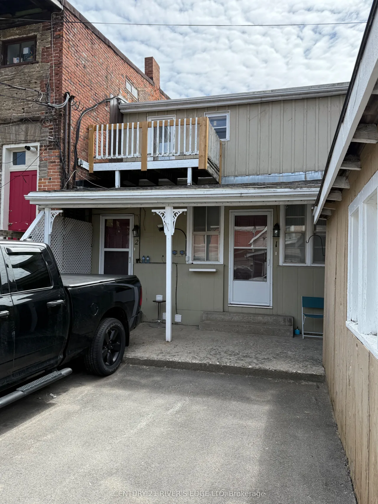 108-112 KING Street W — photo 2
