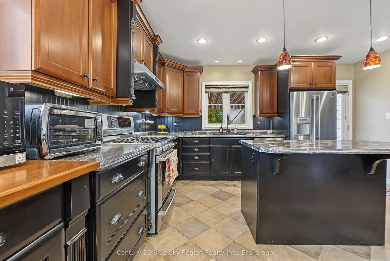 70 Dellandrea Drive — photo 3