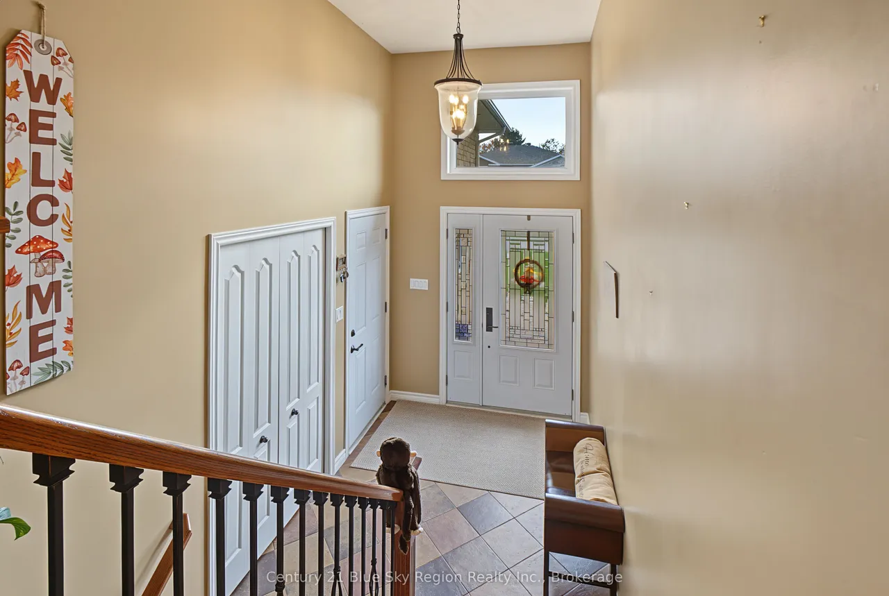 70 Dellandrea Drive — photo 2