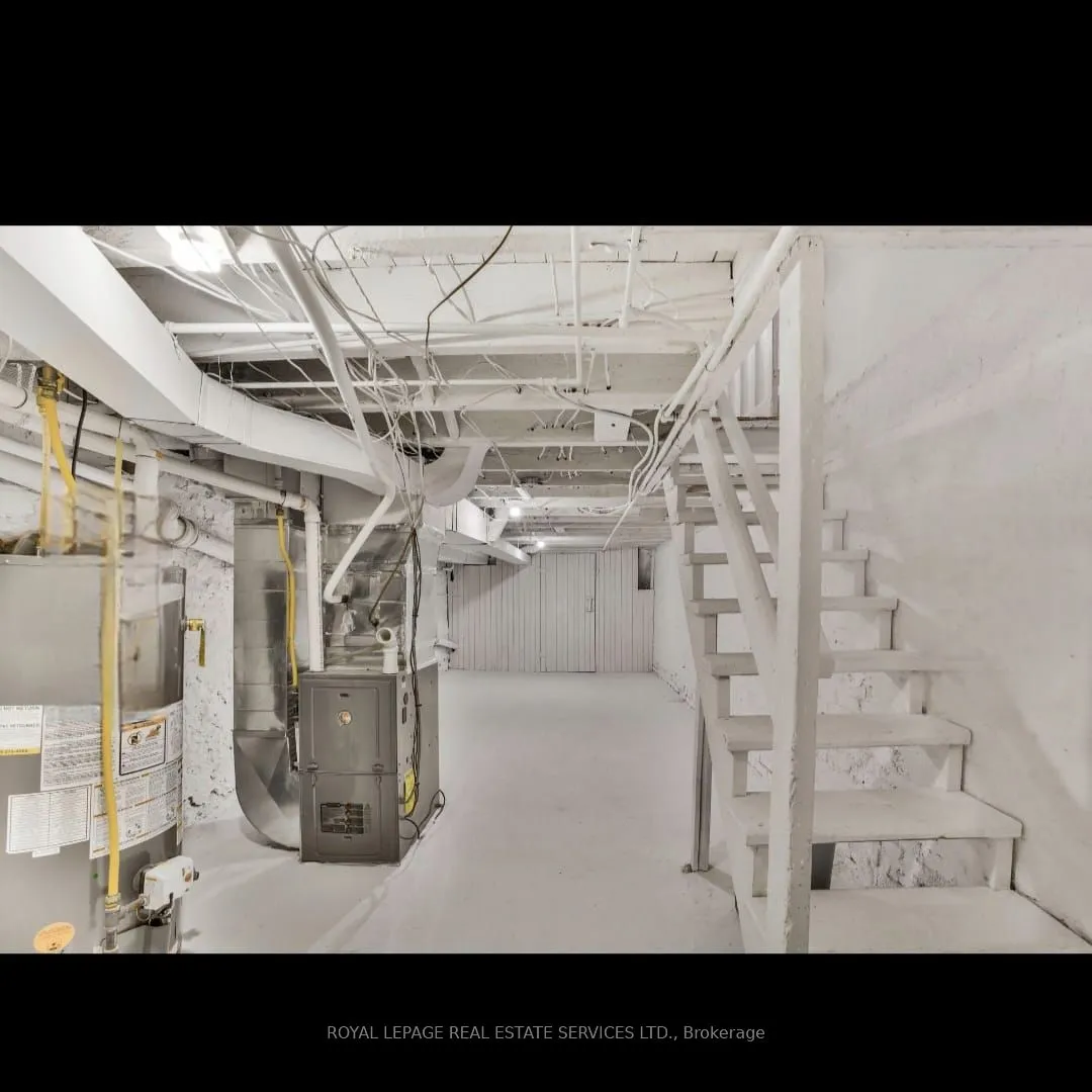 232 King Street W — photo 23