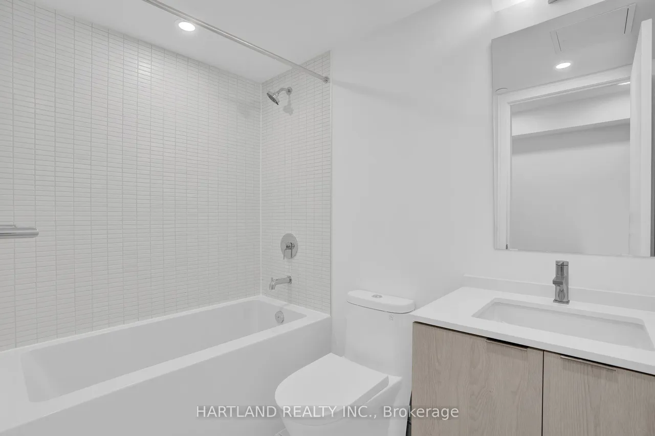 1 Jarvis Street, Unit 928 — photo 17