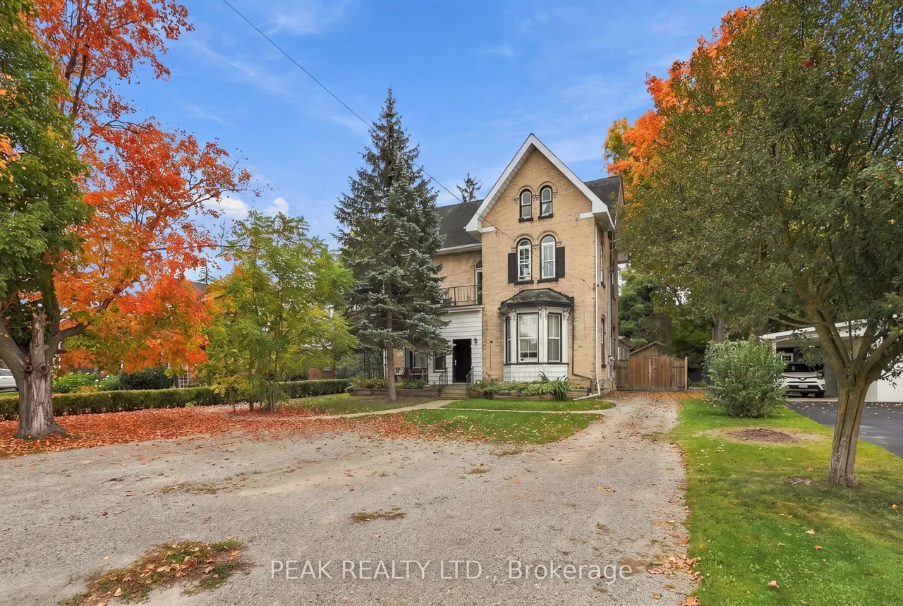 107 Cayley Street