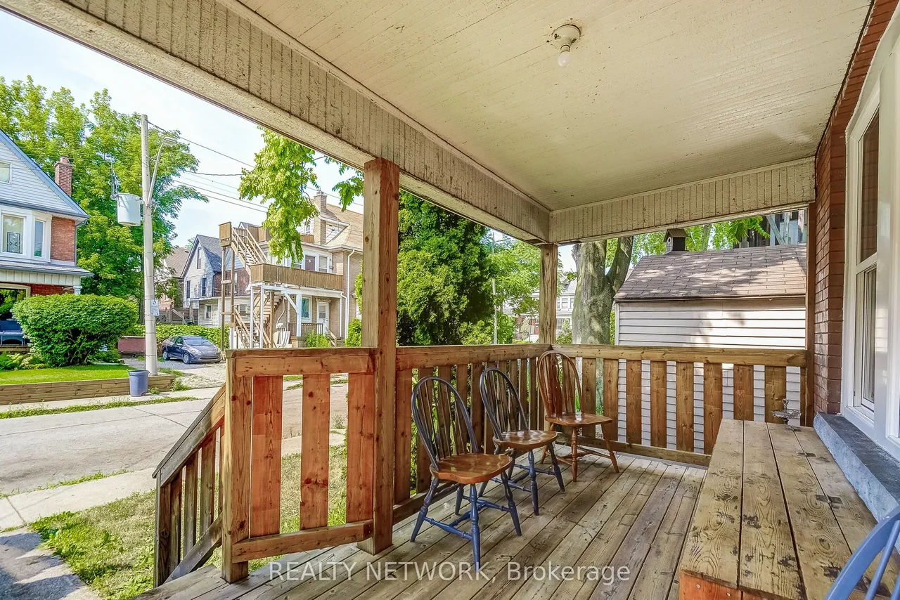 11 Elm Street — photo 3