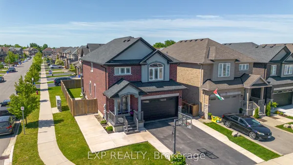 17 Narbonne Crescent — photo 2