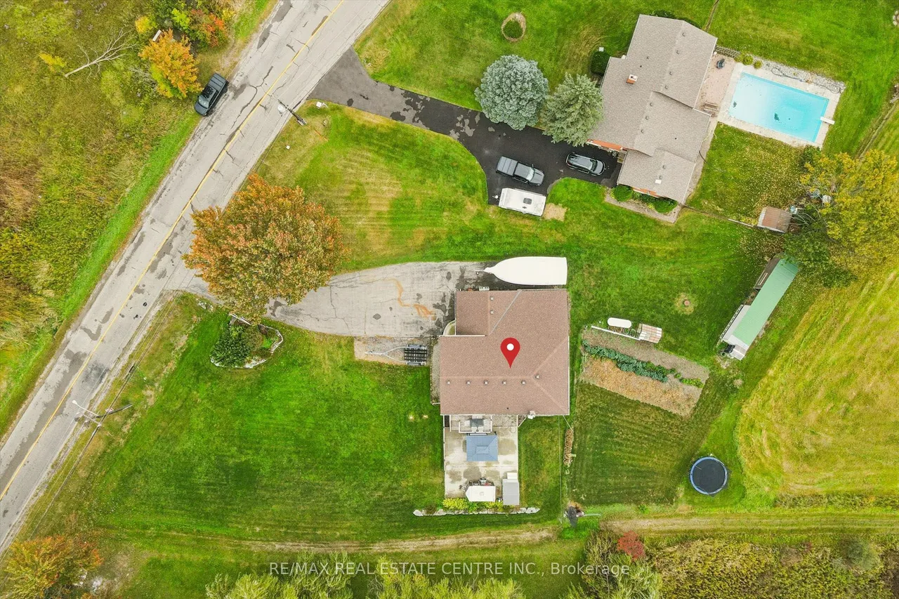 1211 Old 8 Highway — photo 3
