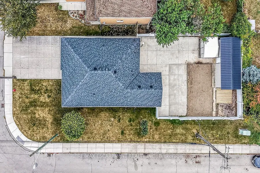 166 Toby Crescent — photo 31