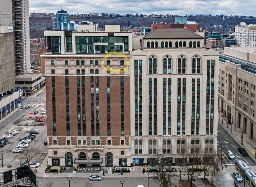 112 KING Street E, Unit LPH01 — photo 2