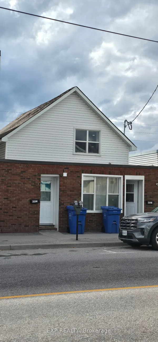 439 Main Street E