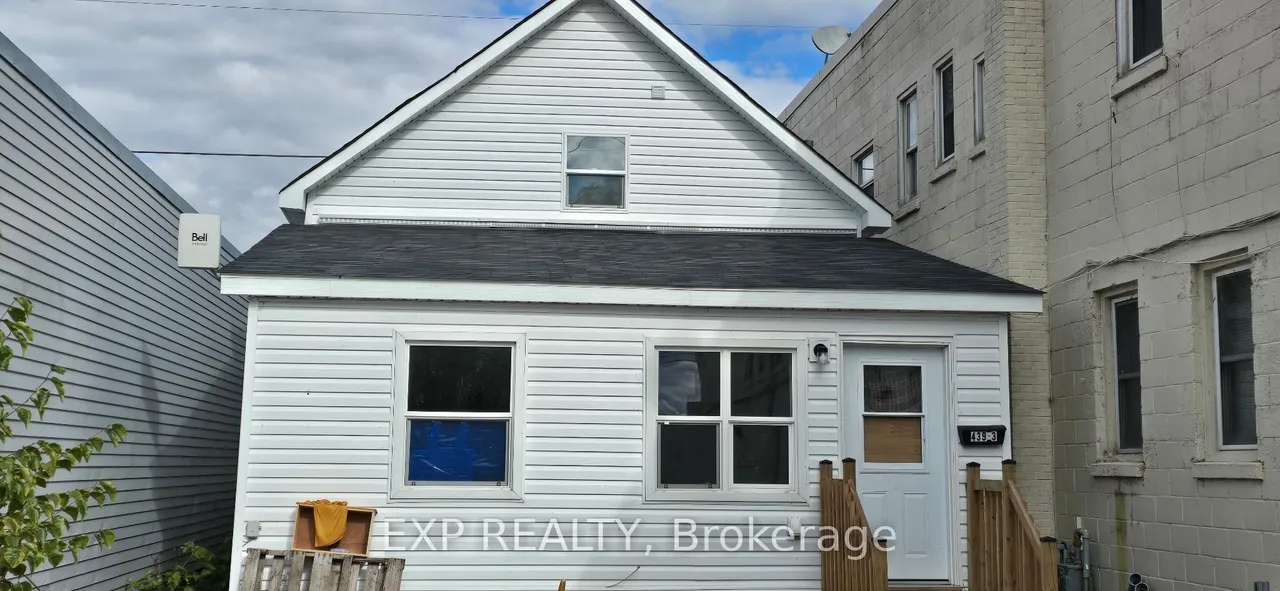 439 Main Street E — photo 11