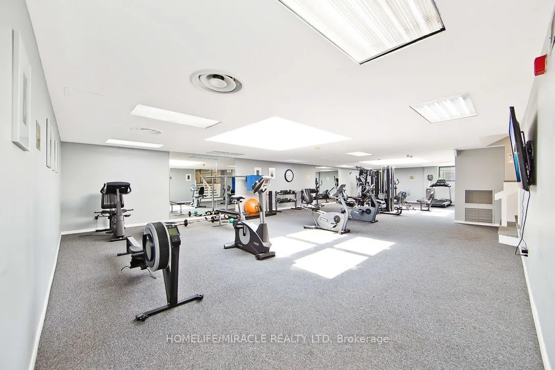 36 James Street S, Unit 505 — photo 15