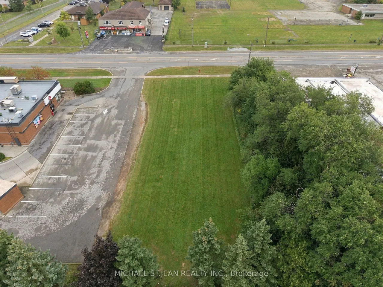 1242 Highway 8