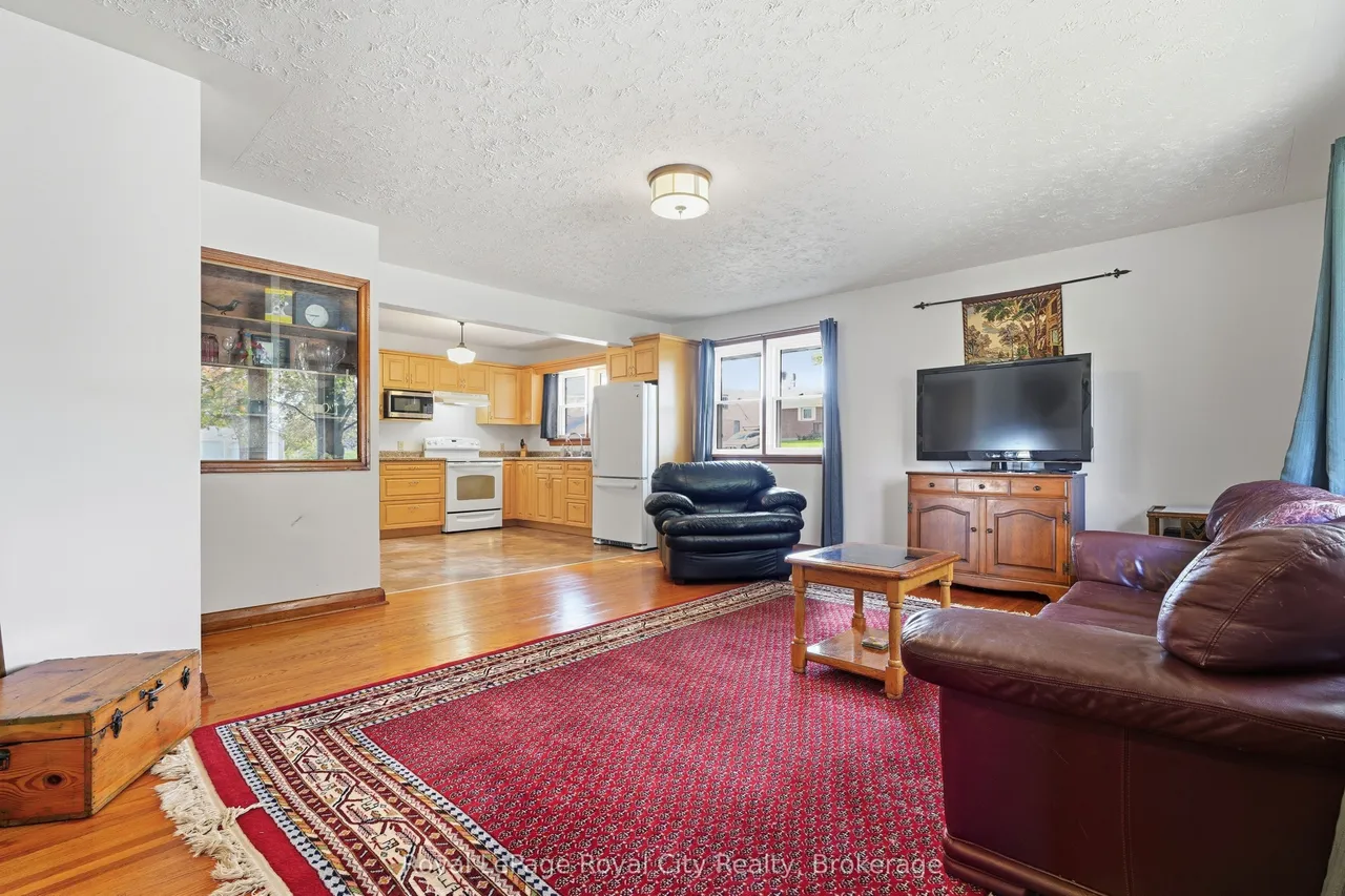 470 Dublin Street — photo 3