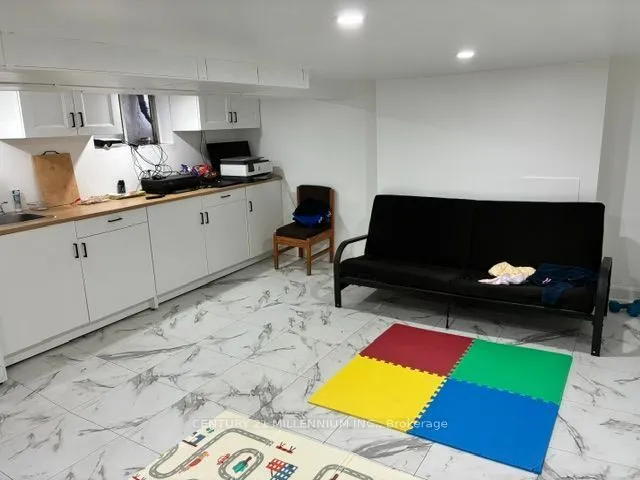 20 Dickson Street — photo 7