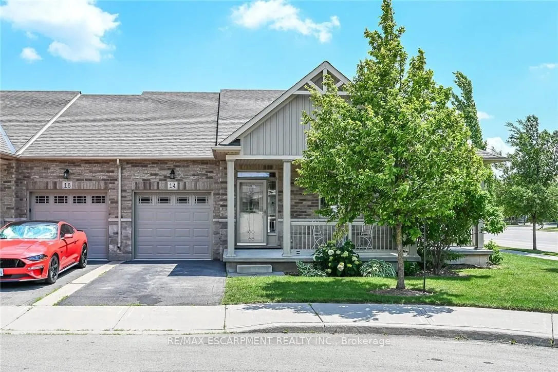 14 Ecker Lane
