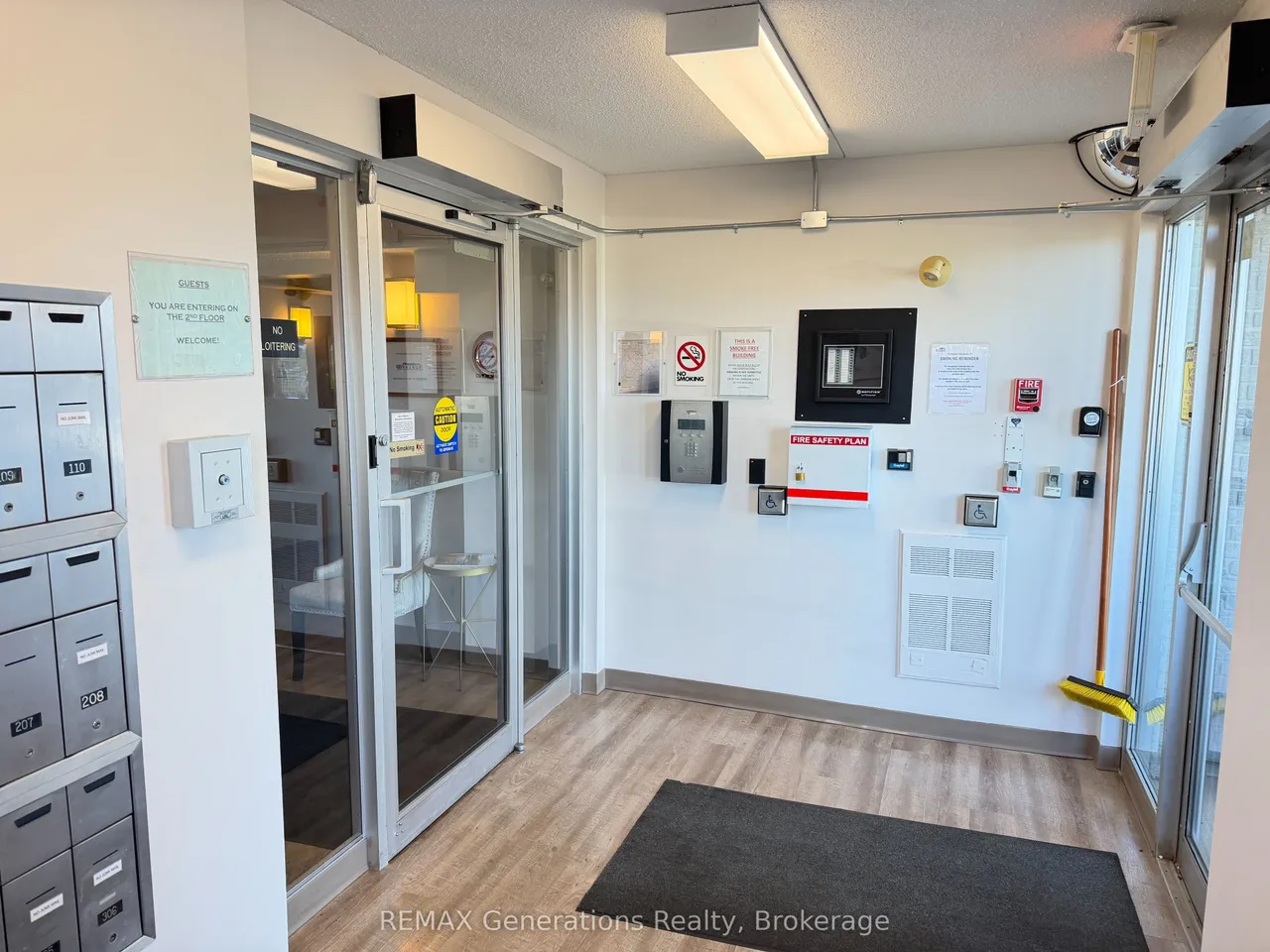 800 Gordon Street, Unit 207 — photo 32