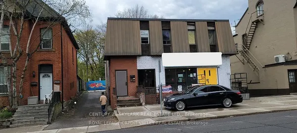 132 Queen Street S — photo 2