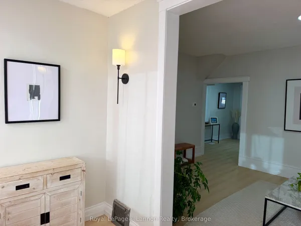 224 Mckellar Street S — photo 2