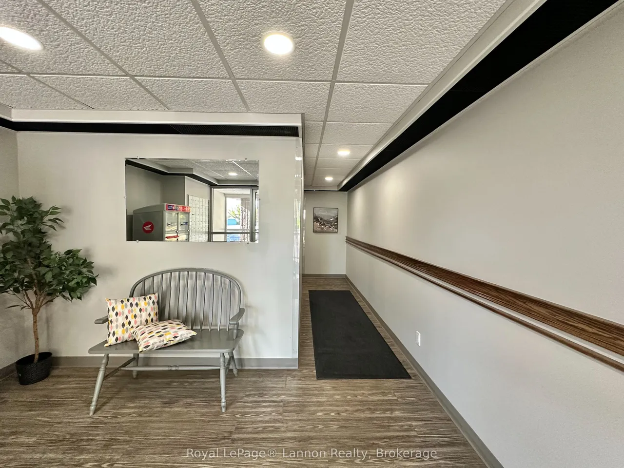 186 Algoma Street N, Unit 213 — photo 2