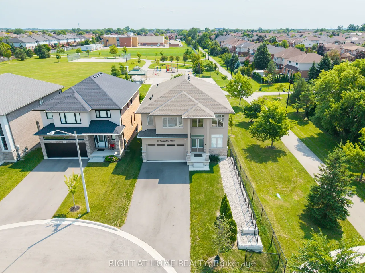34 Hampshire Place — photo 49