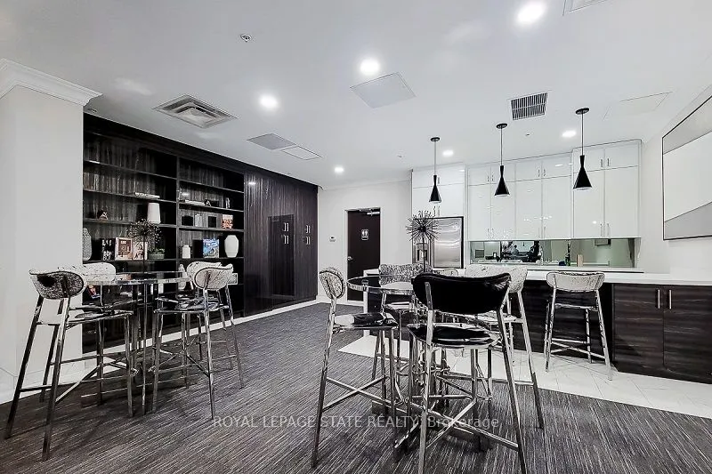 112 KING Street, Unit 912 — photo 39