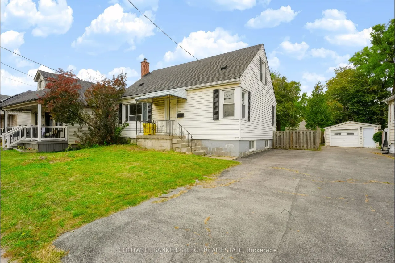 642 Upper Wellington Street