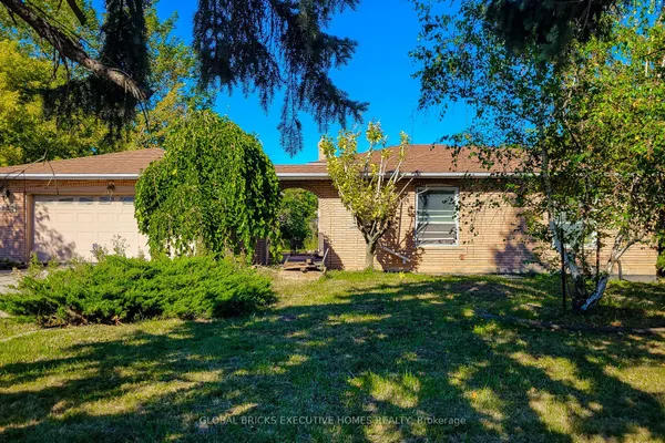 833 North Service Road