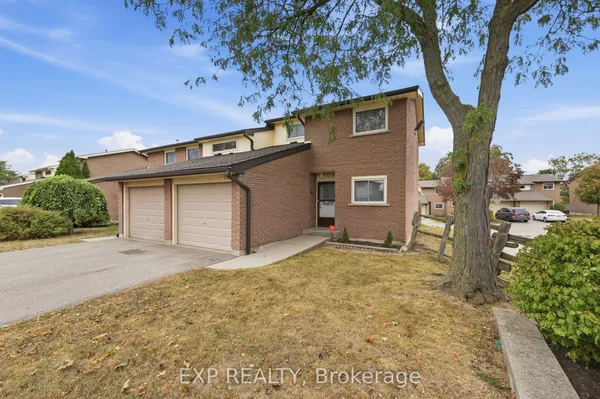 195 Queen Victoria Drive, Unit 38 — photo 2