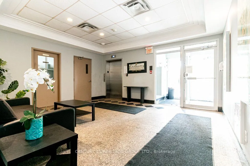 400 York Boulevard, Unit 407 — photo 45
