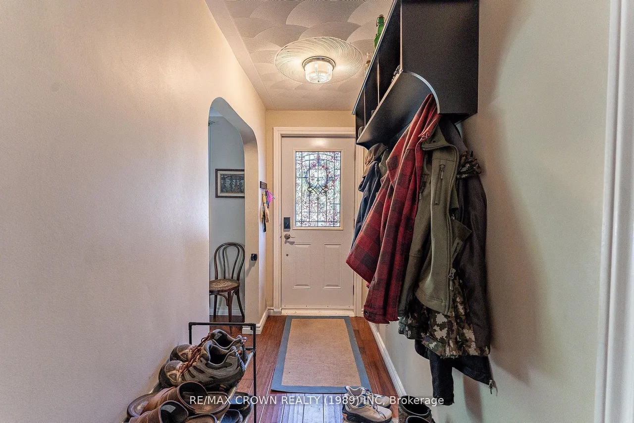 717 Airport Road — photo 3