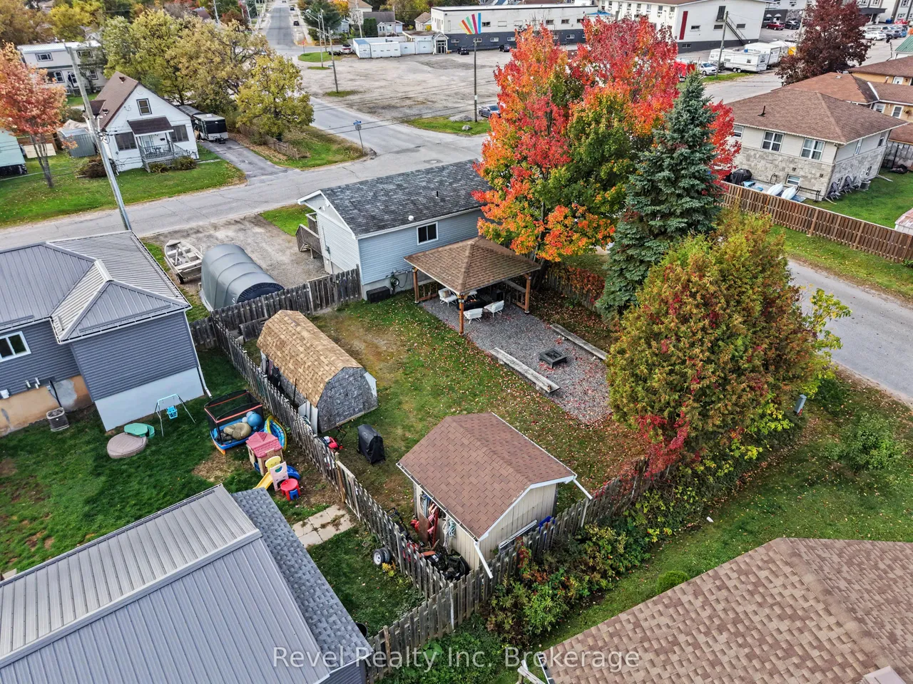 204 Delaware Avenue — photo 41
