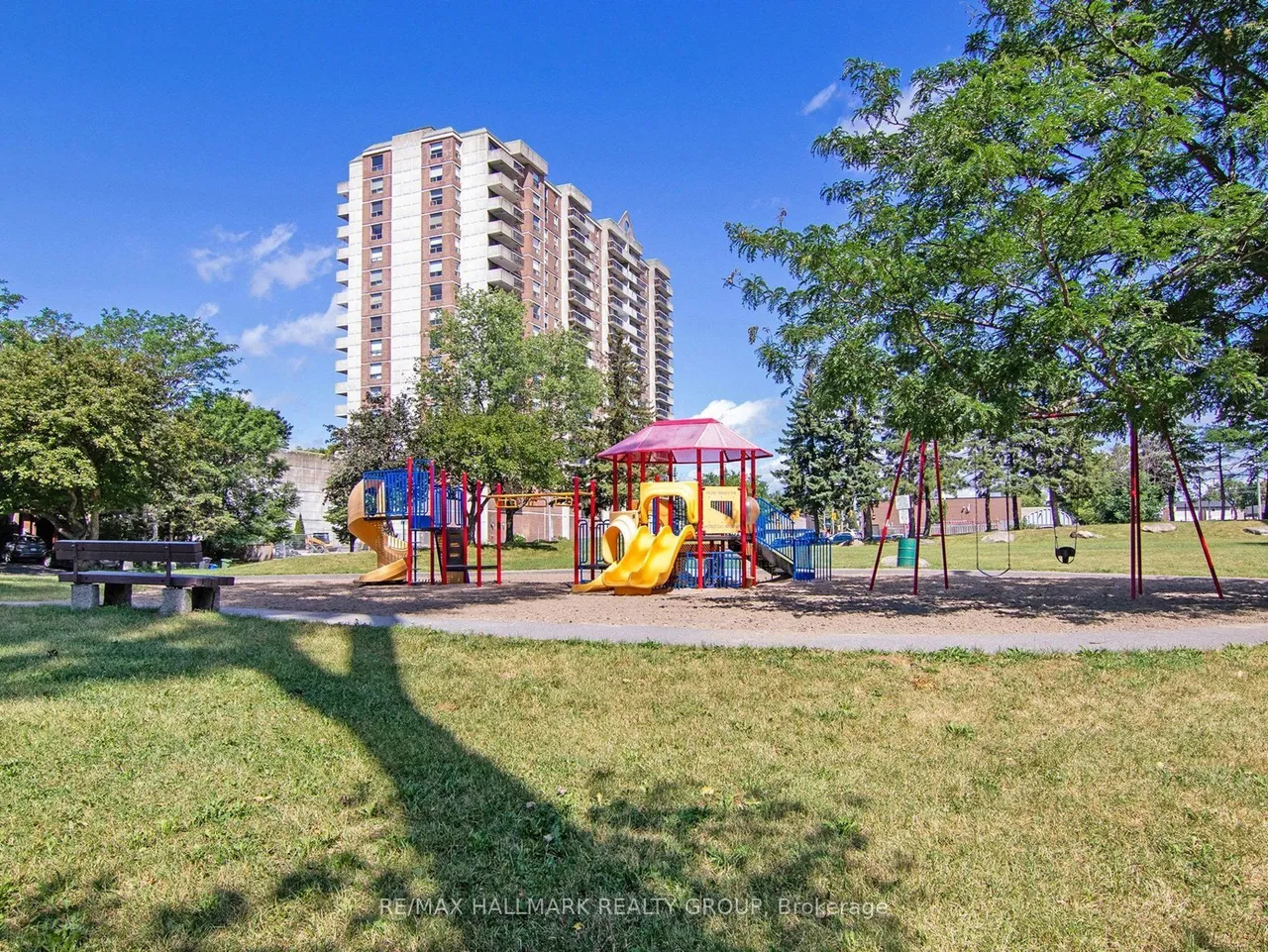 200 Lafontaine Avenue, Unit 902 — photo 34