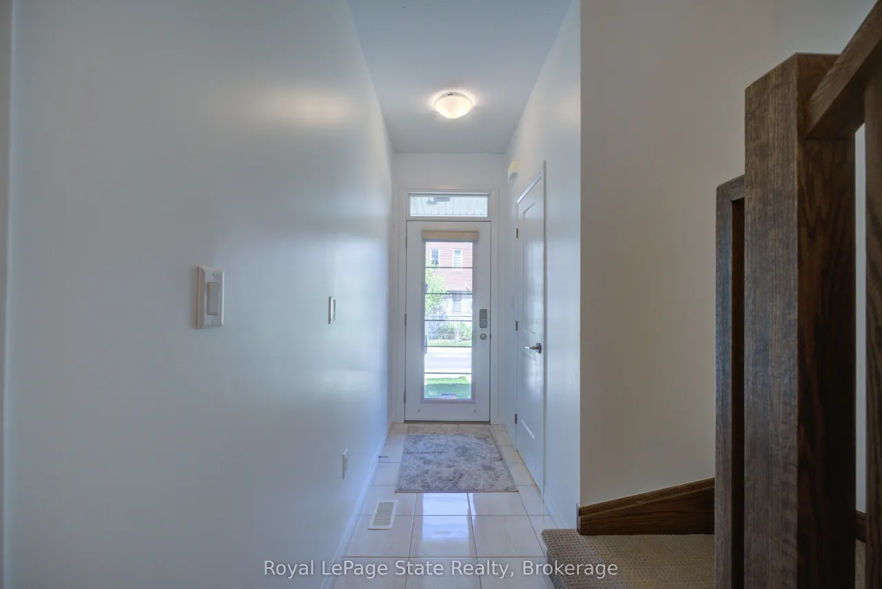 30 Times Square Boulevard, Unit 23 — photo 2