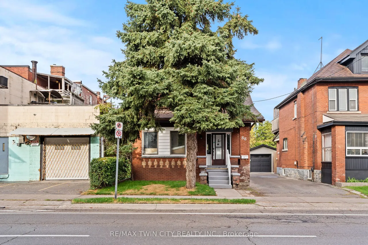 88 Gage Avenue S — photo 2