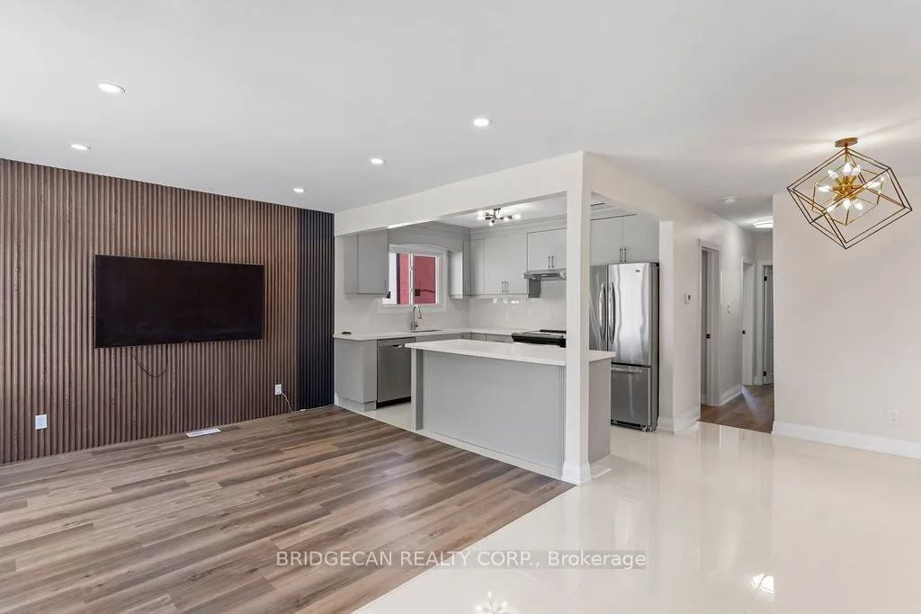 73 Adair Avenue S — photo 3