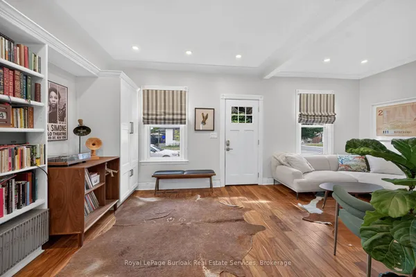 28 Baker Street — photo 2