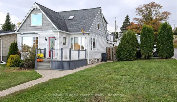 220 High Street S