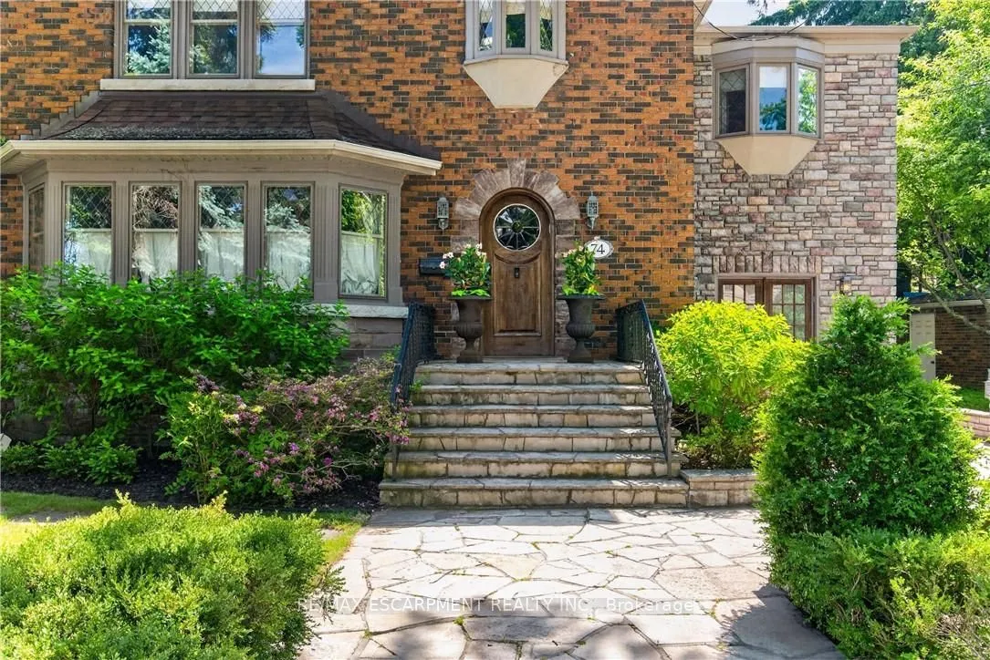 74 OAK KNOLL Drive — photo 3