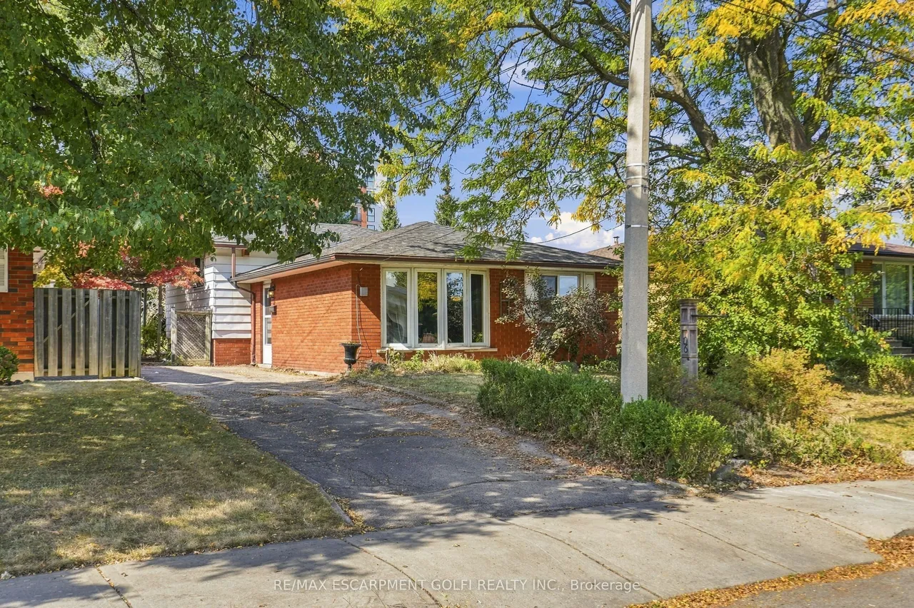 106 Victor Boulevard
