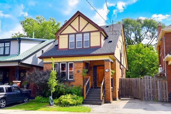 70 Kensington Avenue N